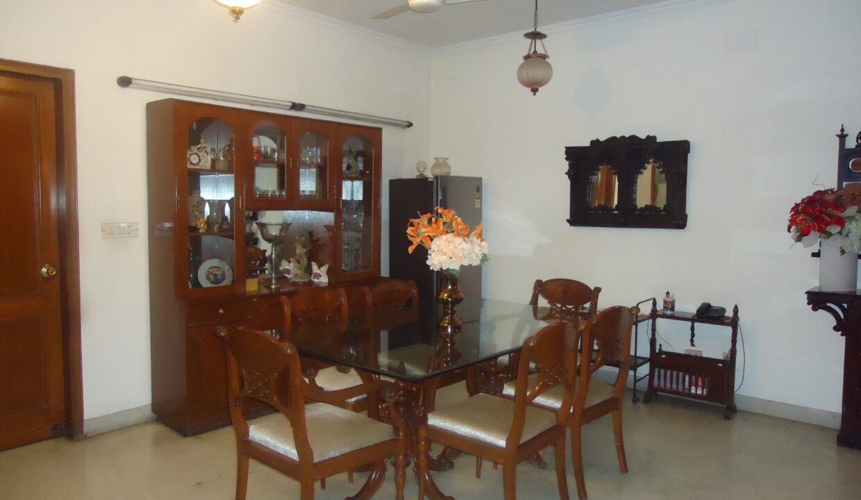 Luxurious-PG-Accommodation-South-Delhi-Gretar-Kailash