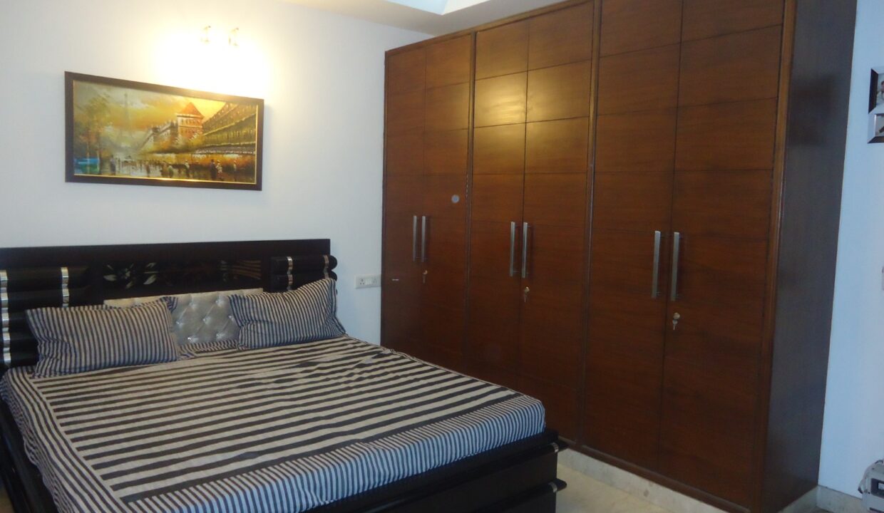 Luxurious-PG-Accommodation-South-Delhi-Gretar-Kailash2_04