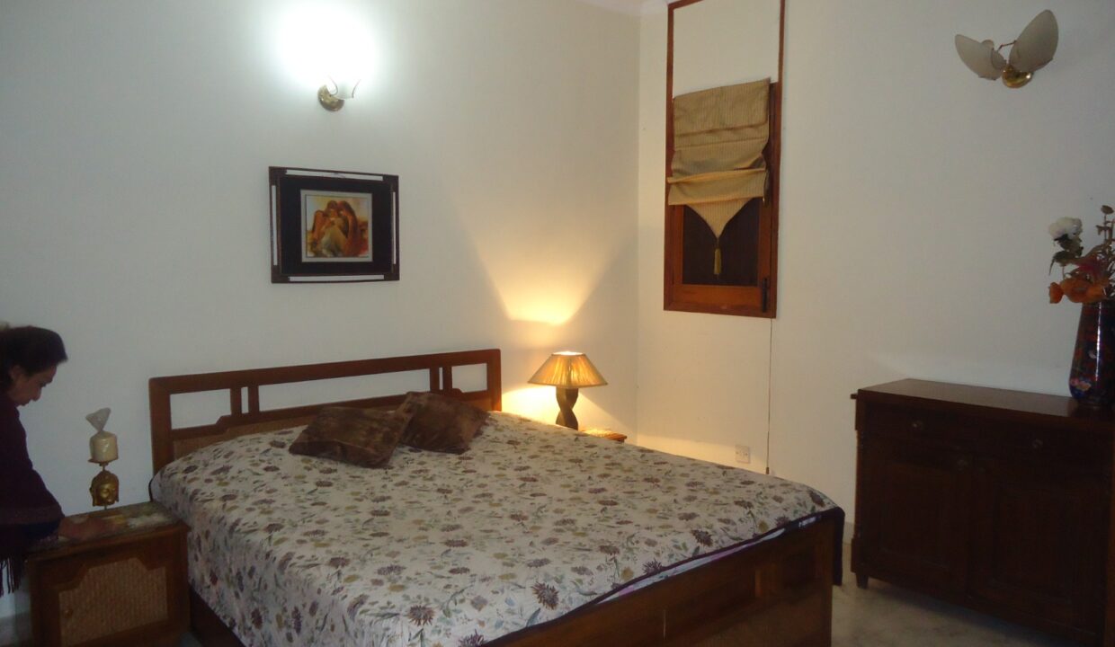 Luxurious-PG-Accommodation-South-Delhi-Gretar-Kailash_03