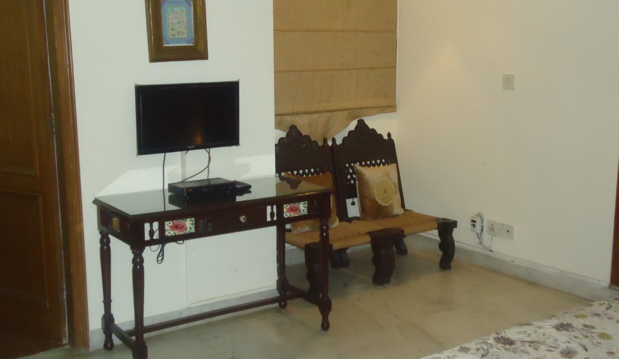 Luxurious-PG-Accommodation-South-Delhi-Gretar-Kailash_07