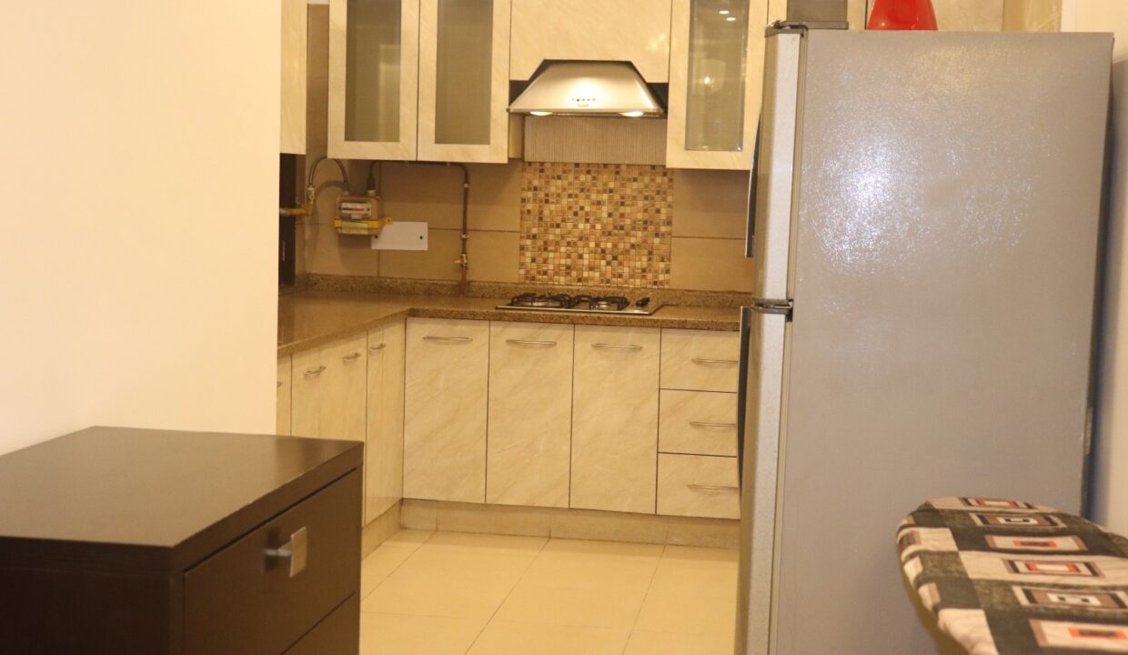 luxury-fully-furnished-3-bhk-service-apartment-for-rent-in-gk-ii-south-delhi-05