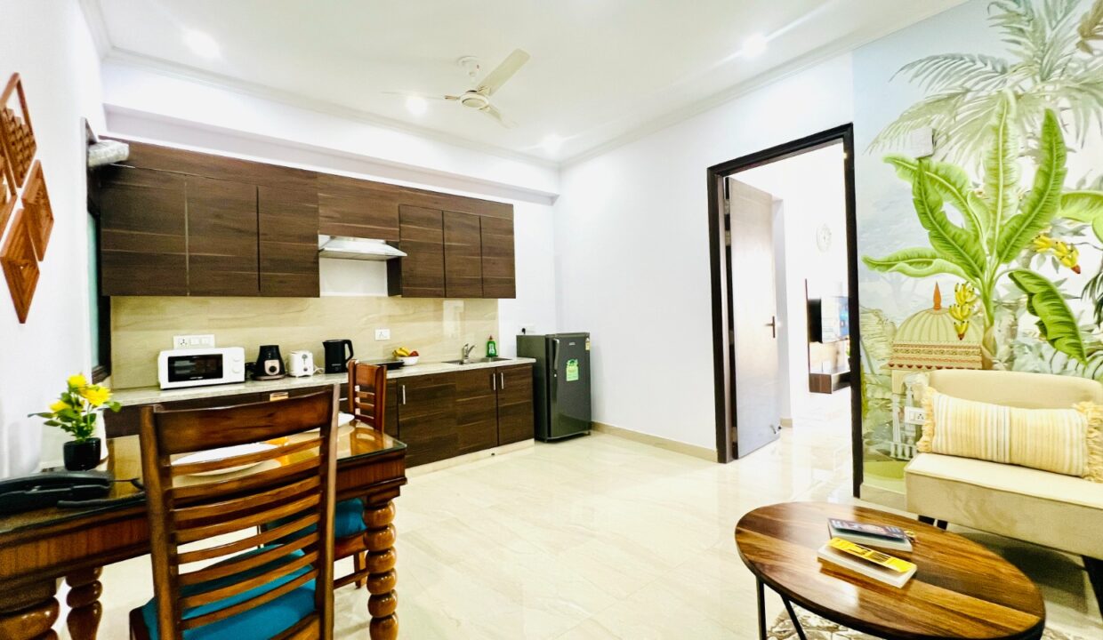 bhk-fully-furnished-service-apartment-sec-28-06