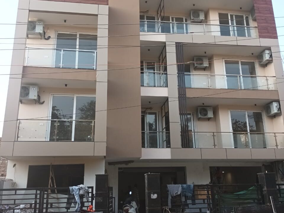 fully-furnished-22-units-of-luxurious-01