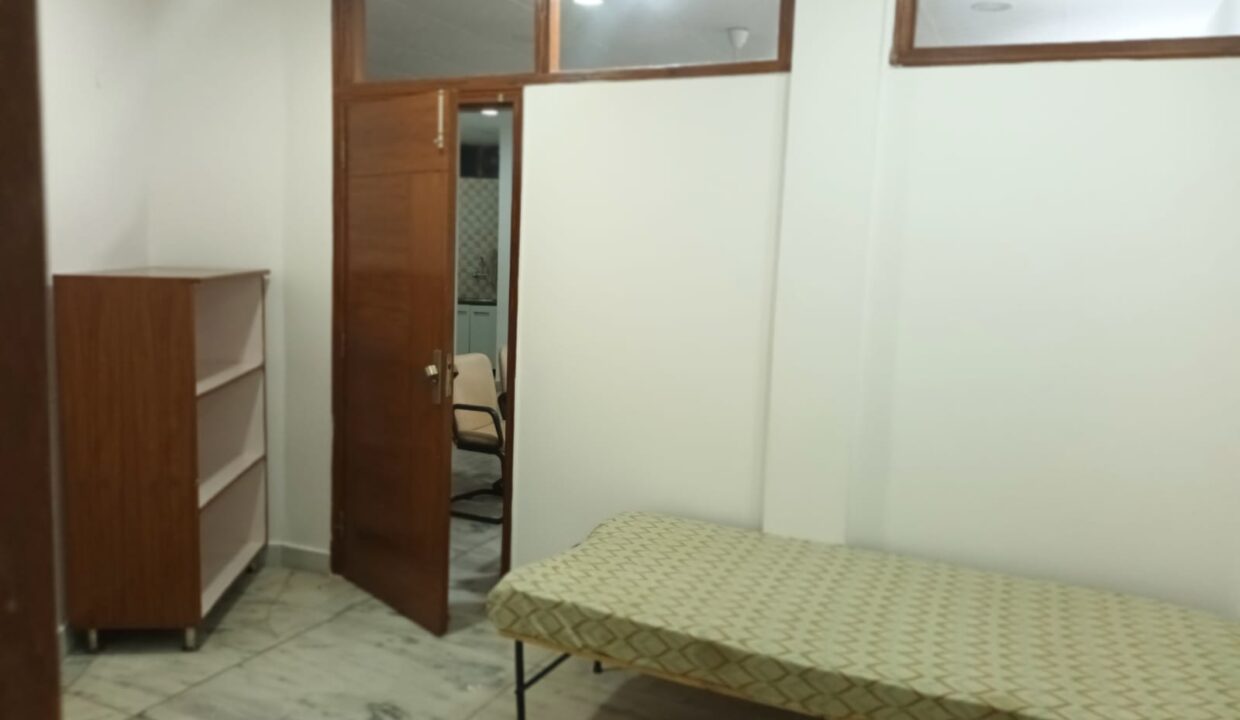 apartment-on-rent-in-south-delhi-c-r-park_05