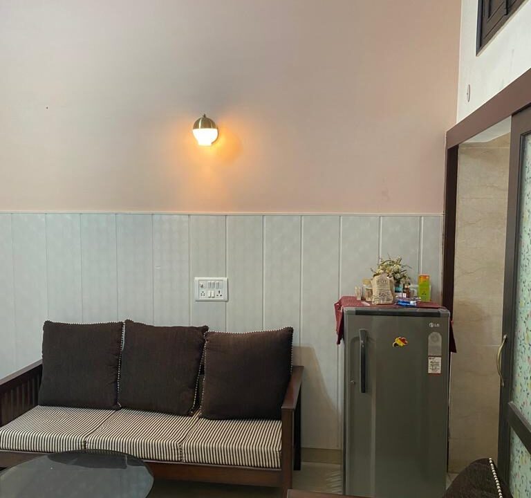 apartment-on-rent-in-south-delhi-kalkaji_01