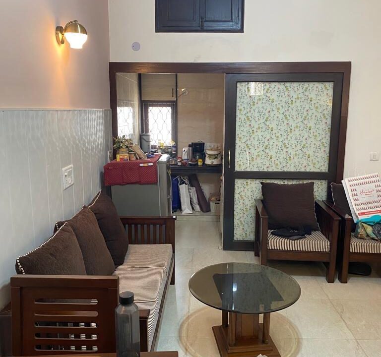 apartment-on-rent-in-south-delhi-kalkaji_02