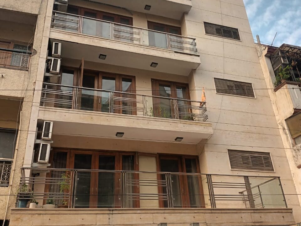 furnished-on-rent-in-south-delhi-kalkaji_01