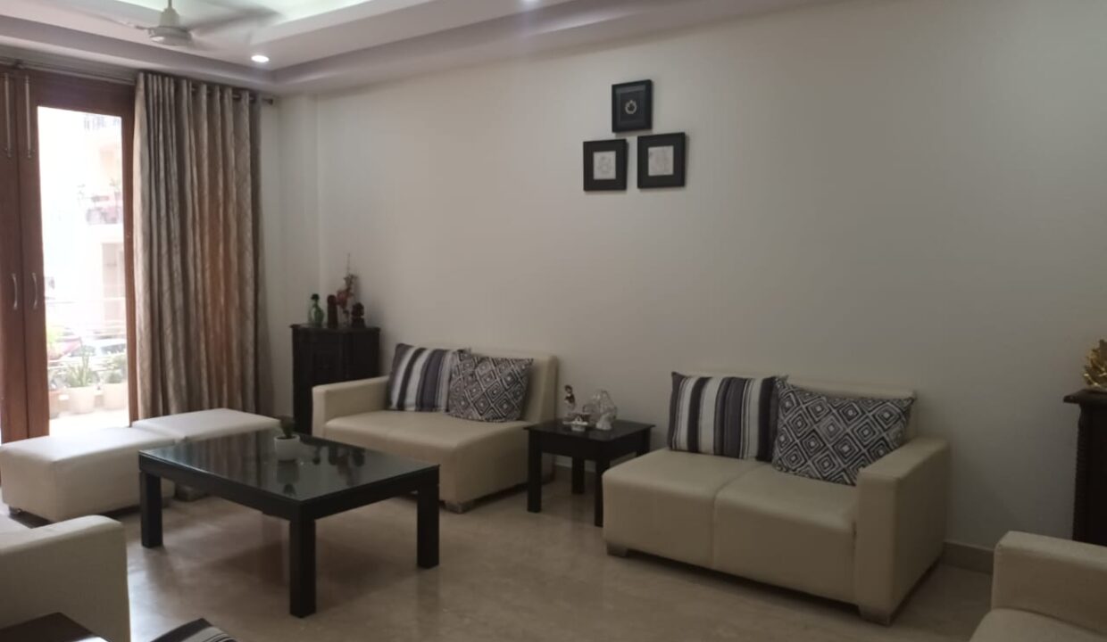 furnished-on-rent-in-south-delhi-kalkaji_03