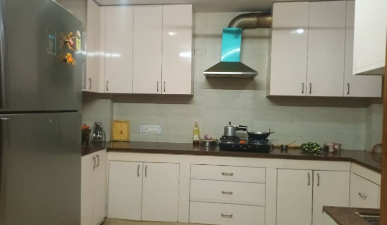 furnished-on-rent-in-south-delhi-kalkaji_04