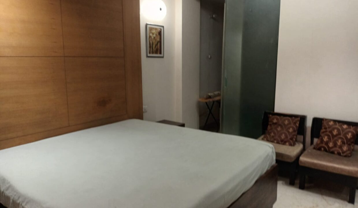 rent-in-south-delhi-sarvodaya-enclave-05